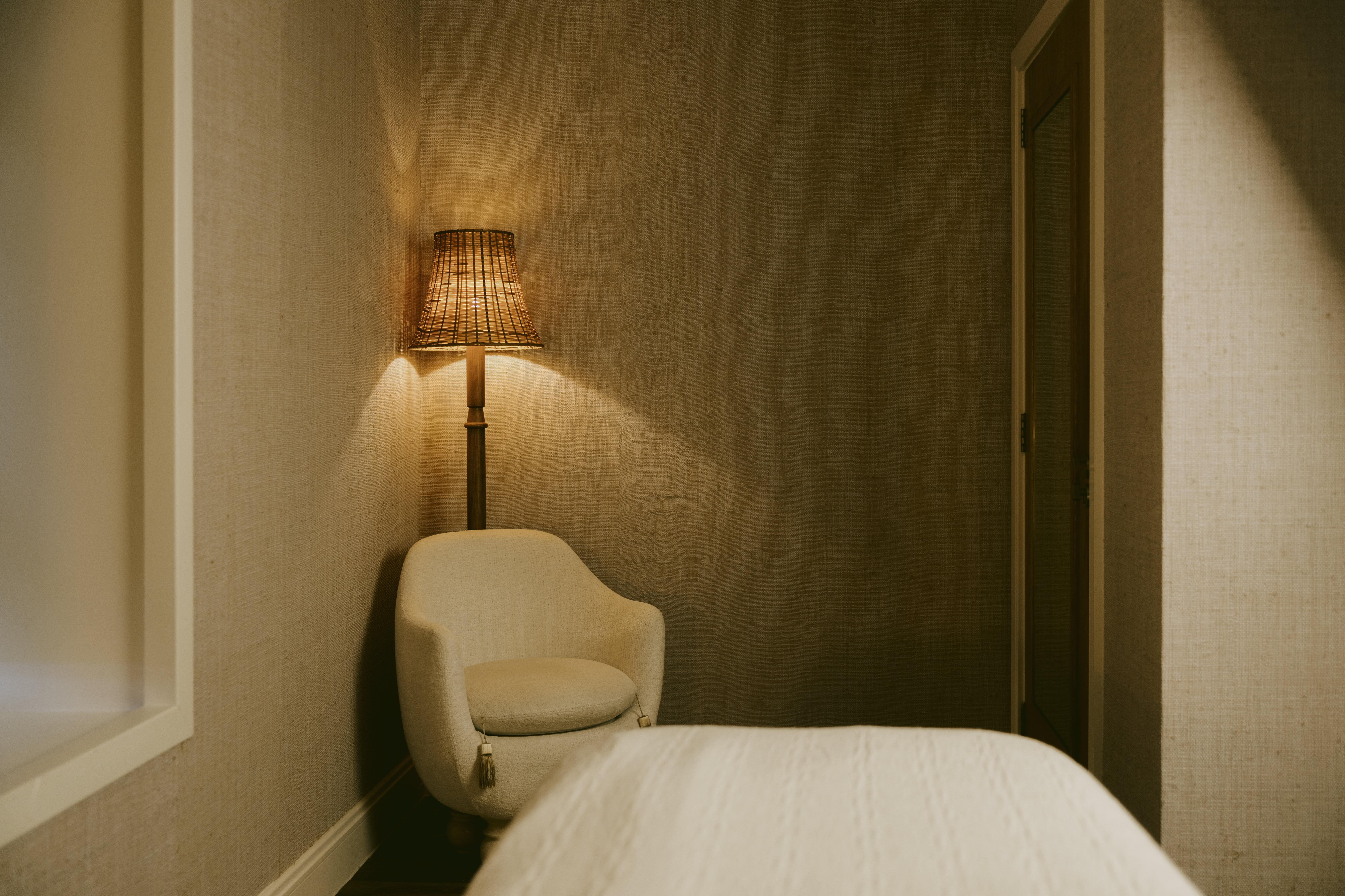 מלון Marine טרון מראה חיצוני תמונה A room at the hotel